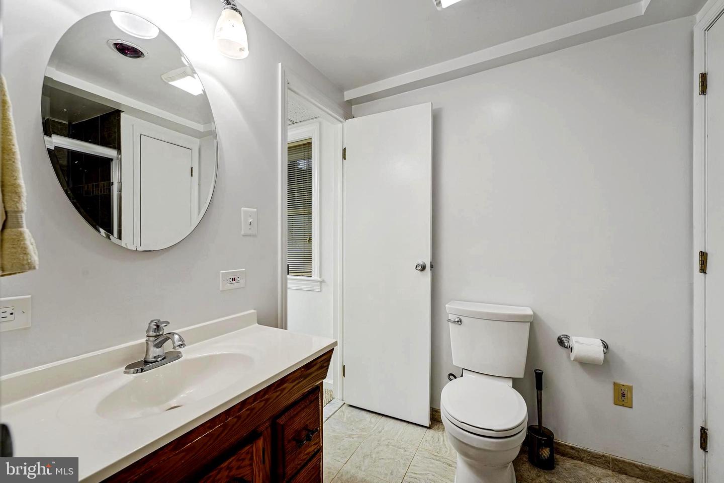 1811 SAINT ROMAN DR, VIENNA, Virginia 22182, 6 Bedrooms Bedrooms, ,3 BathroomsBathrooms,Residential,For sale,1811 SAINT ROMAN DR,VAFX2264176 MLS # VAFX2264176