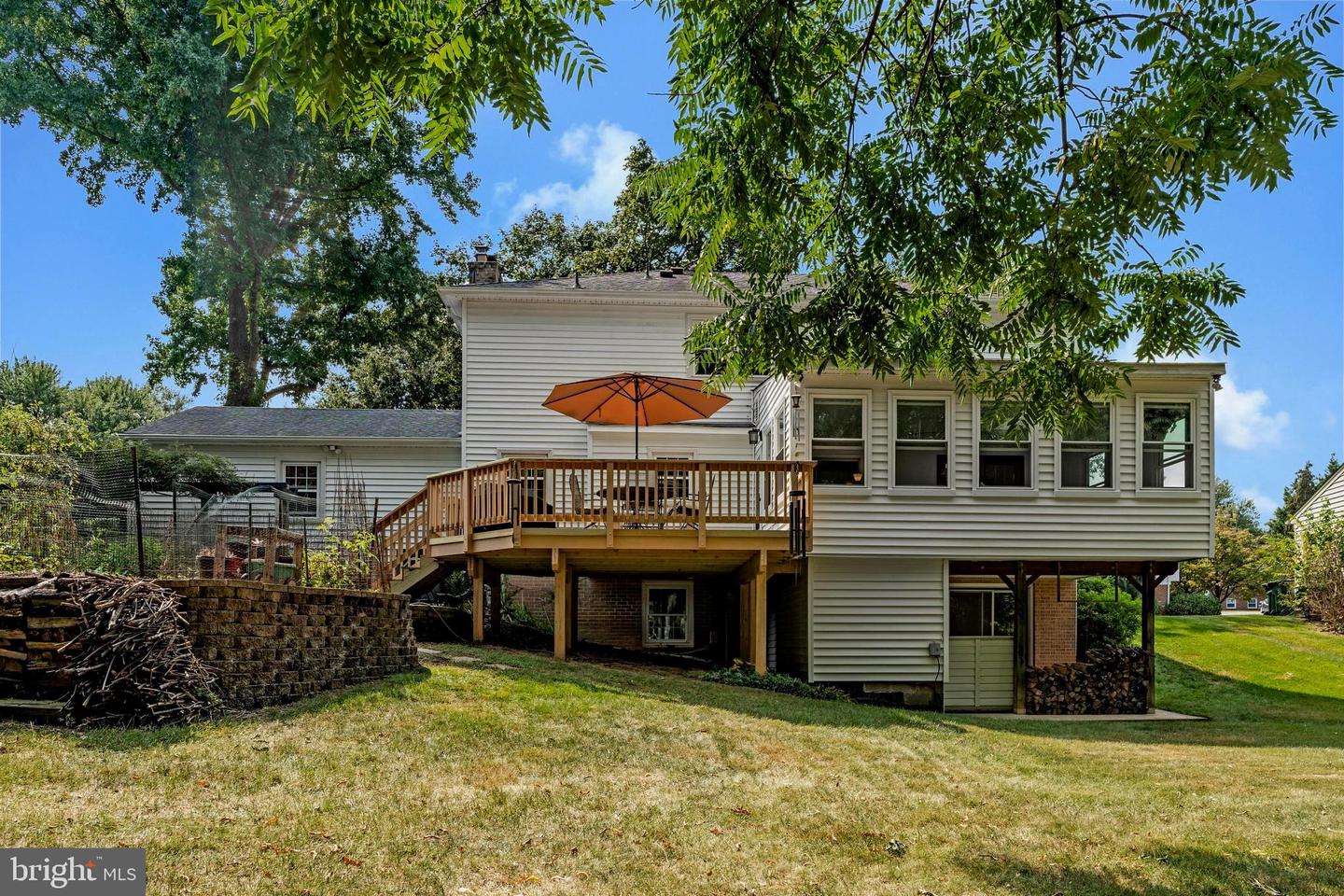 1811 SAINT ROMAN DR, VIENNA, Virginia 22182, 6 Bedrooms Bedrooms, ,3 BathroomsBathrooms,Residential,For sale,1811 SAINT ROMAN DR,VAFX2264176 MLS # VAFX2264176
