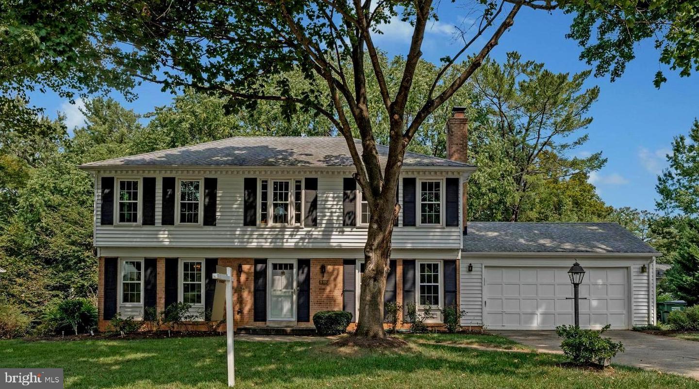 1811 SAINT ROMAN DR, VIENNA, Virginia 22182, 6 Bedrooms Bedrooms, ,3 BathroomsBathrooms,Residential,For sale,1811 SAINT ROMAN DR,VAFX2264176 MLS # VAFX2264176