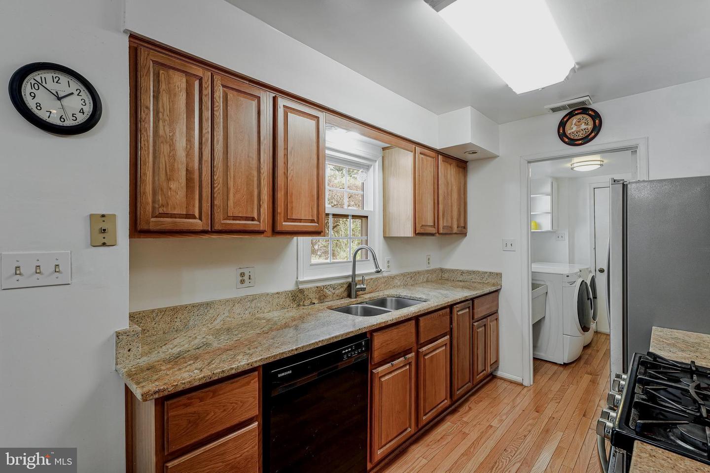 1811 SAINT ROMAN DR, VIENNA, Virginia 22182, 6 Bedrooms Bedrooms, ,3 BathroomsBathrooms,Residential,For sale,1811 SAINT ROMAN DR,VAFX2264176 MLS # VAFX2264176