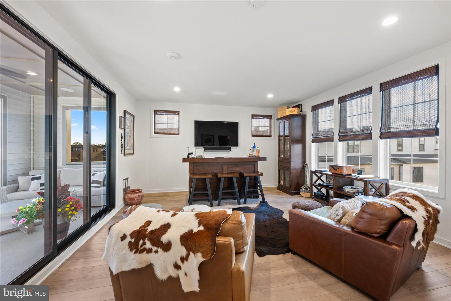 43464 GRANDMOORE ST, ASHBURN, Virginia 20148, 4 Bedrooms Bedrooms, 15 Rooms Rooms,3 BathroomsBathrooms,Residential,For sale,43464 GRANDMOORE ST,VALO2105926 MLS # VALO2105926