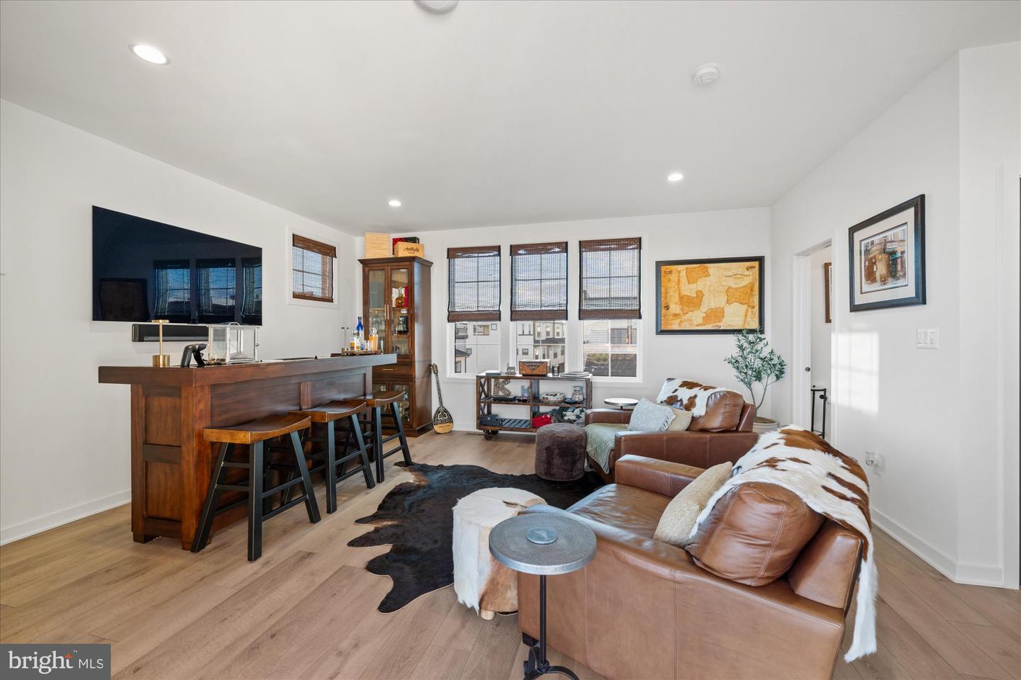 43464 GRANDMOORE ST, ASHBURN, Virginia 20148, 4 Bedrooms Bedrooms, 15 Rooms Rooms,3 BathroomsBathrooms,Residential,For sale,43464 GRANDMOORE ST,VALO2105926 MLS # VALO2105926