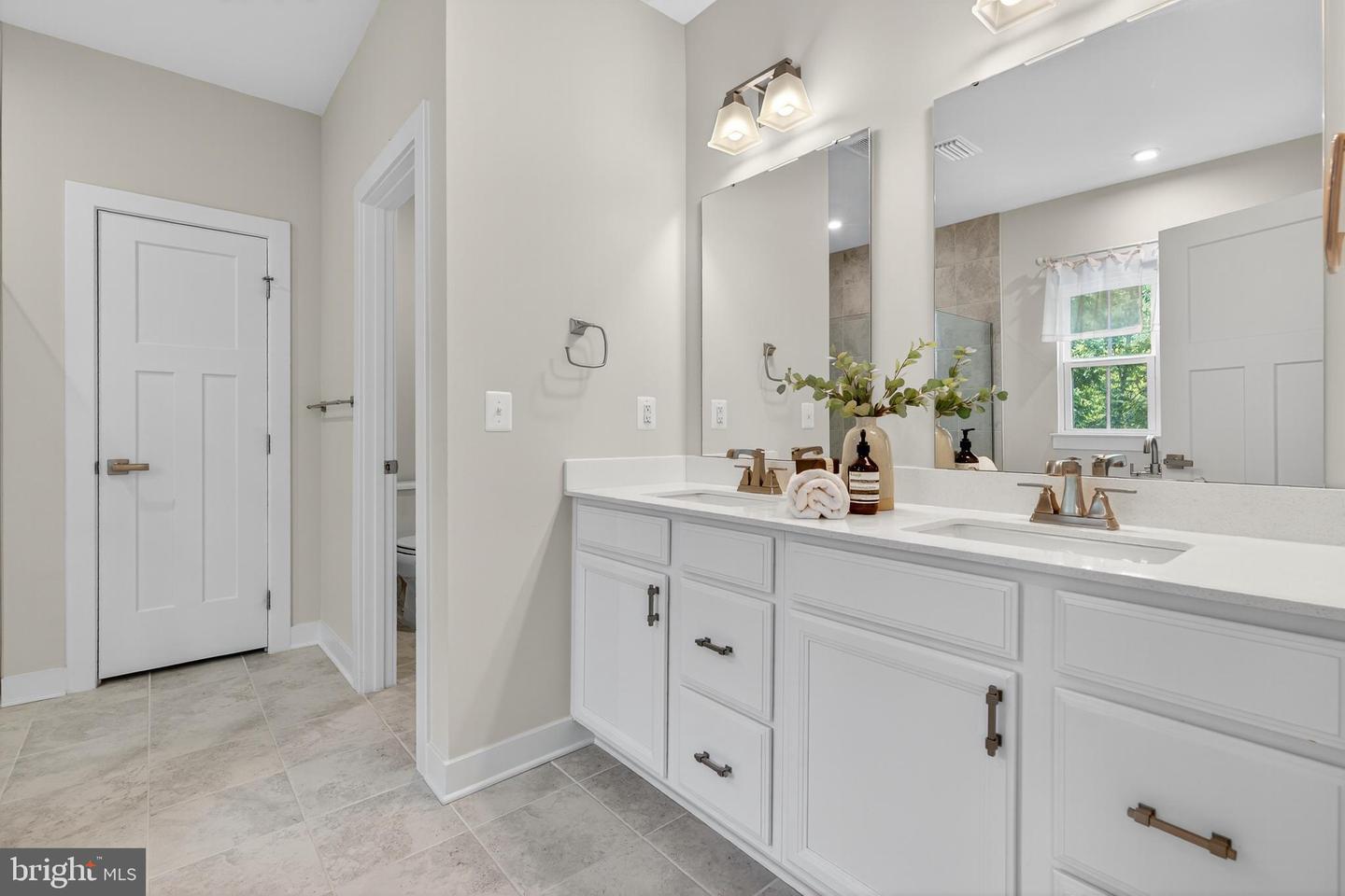 23880 WELCH RIDGE PL, ALDIE, Virginia 20105, 4 Bedrooms Bedrooms, ,4 BathroomsBathrooms,Residential,For sale,23880 WELCH RIDGE PL,VALO2105972 MLS # VALO2105972
