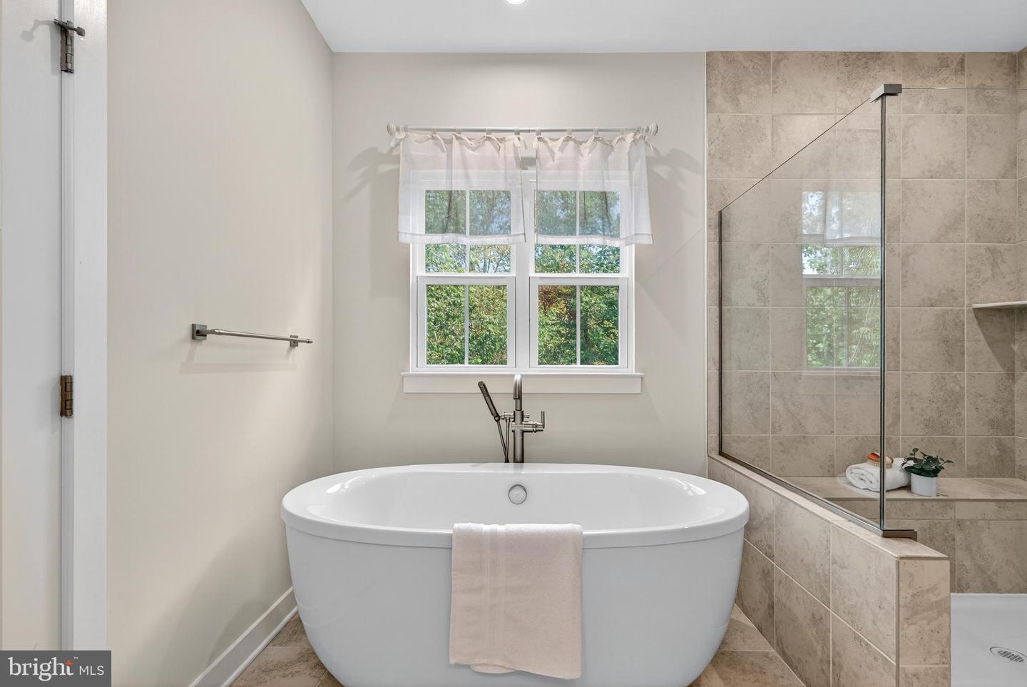 23880 WELCH RIDGE PL, ALDIE, Virginia 20105, 4 Bedrooms Bedrooms, ,4 BathroomsBathrooms,Residential,For sale,23880 WELCH RIDGE PL,VALO2105972 MLS # VALO2105972