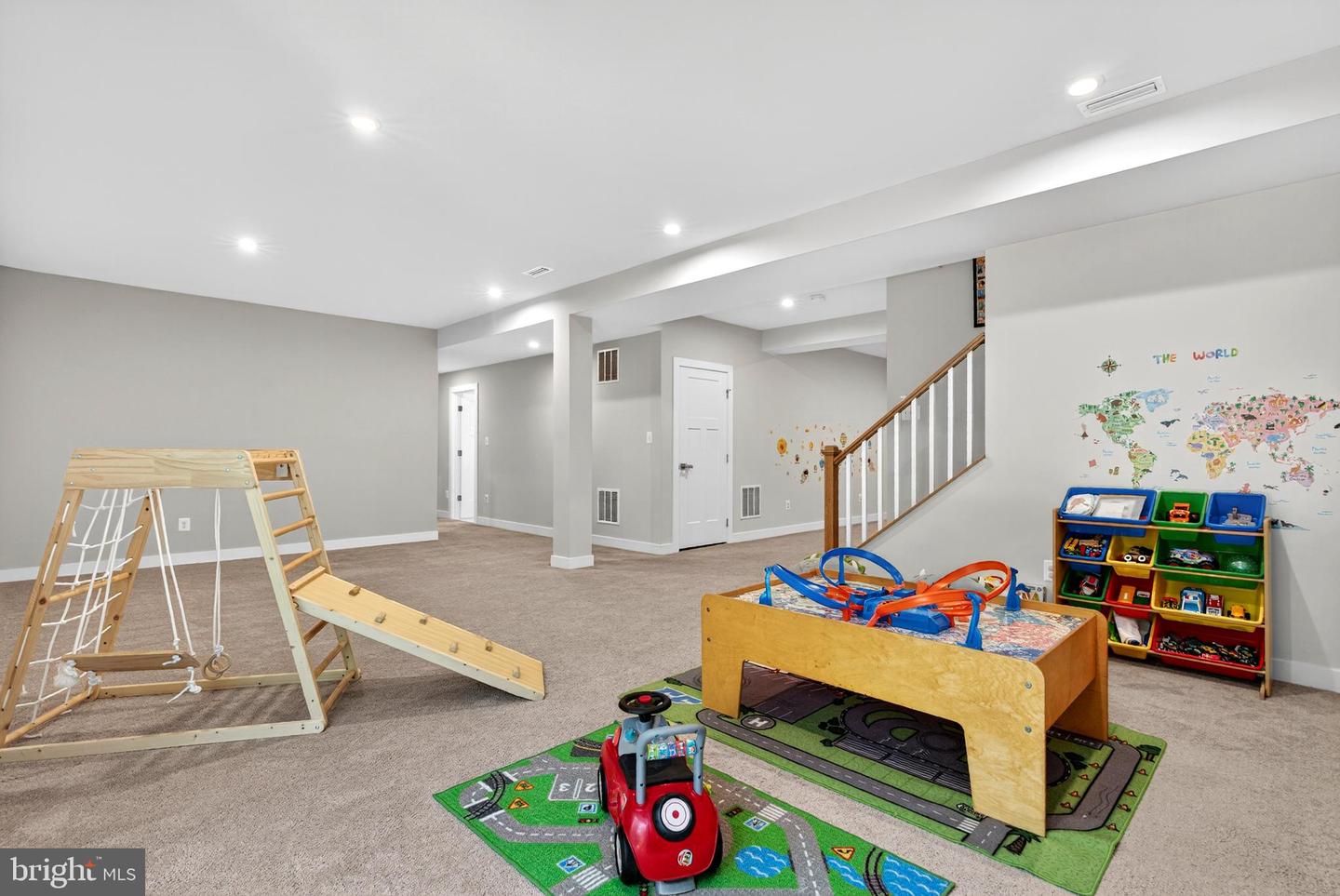 23880 WELCH RIDGE PL, ALDIE, Virginia 20105, 4 Bedrooms Bedrooms, ,4 BathroomsBathrooms,Residential,For sale,23880 WELCH RIDGE PL,VALO2105972 MLS # VALO2105972