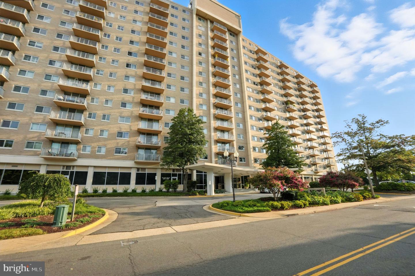 1225 MARTHA CUSTIS DR #1506, ALEXANDRIA, Virginia 22302, 1 Bedroom Bedrooms, ,1 BathroomBathrooms,Residential,For sale,1225 MARTHA CUSTIS DR #1506,VAAX2049258 MLS # VAAX2049258