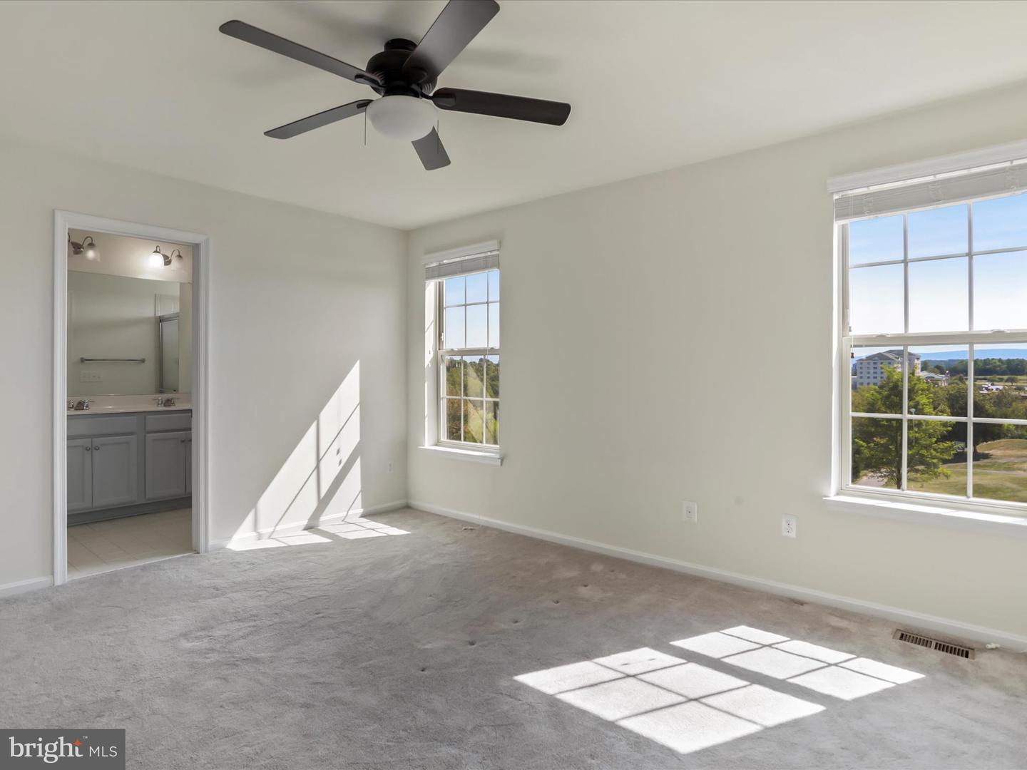 29 SPOON SQ, FRONT ROYAL, Virginia 22630, 4 Bedrooms Bedrooms, ,3 BathroomsBathrooms,Residential,For sale,29 SPOON SQ,VAWR2012202 MLS # VAWR2012202
