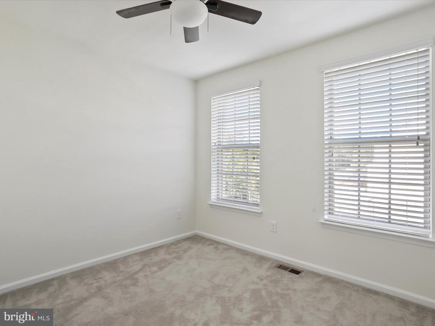 29 SPOON SQ, FRONT ROYAL, Virginia 22630, 4 Bedrooms Bedrooms, ,3 BathroomsBathrooms,Residential,For sale,29 SPOON SQ,VAWR2012202 MLS # VAWR2012202