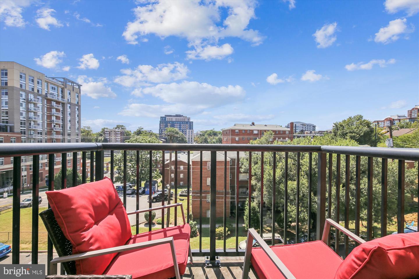 1701 16TH ST N #335-C, ARLINGTON, Virginia 22209, 2 Bedrooms Bedrooms, ,2 BathroomsBathrooms,Residential,For sale,1701 16TH ST N #335-C,VAAR2063086 MLS # VAAR2063086