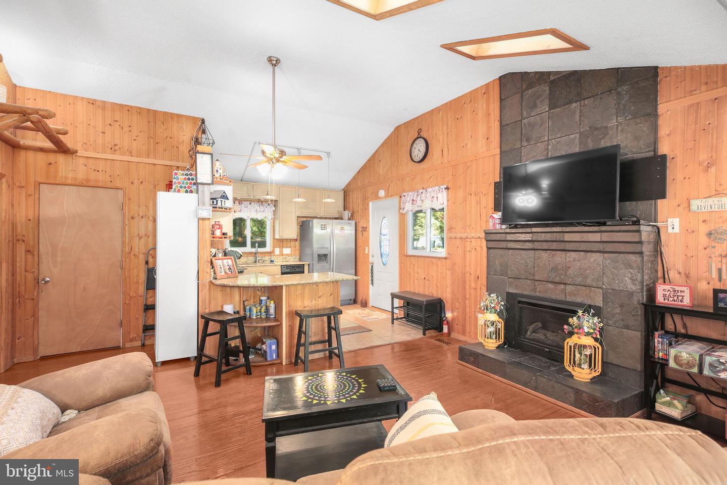 139 WOODLAND DR, STAFFORD, Virginia 22556, 2 Bedrooms Bedrooms, ,1 BathroomBathrooms,Residential,For sale,139 WOODLAND DR,VAST2042388 MLS # VAST2042388