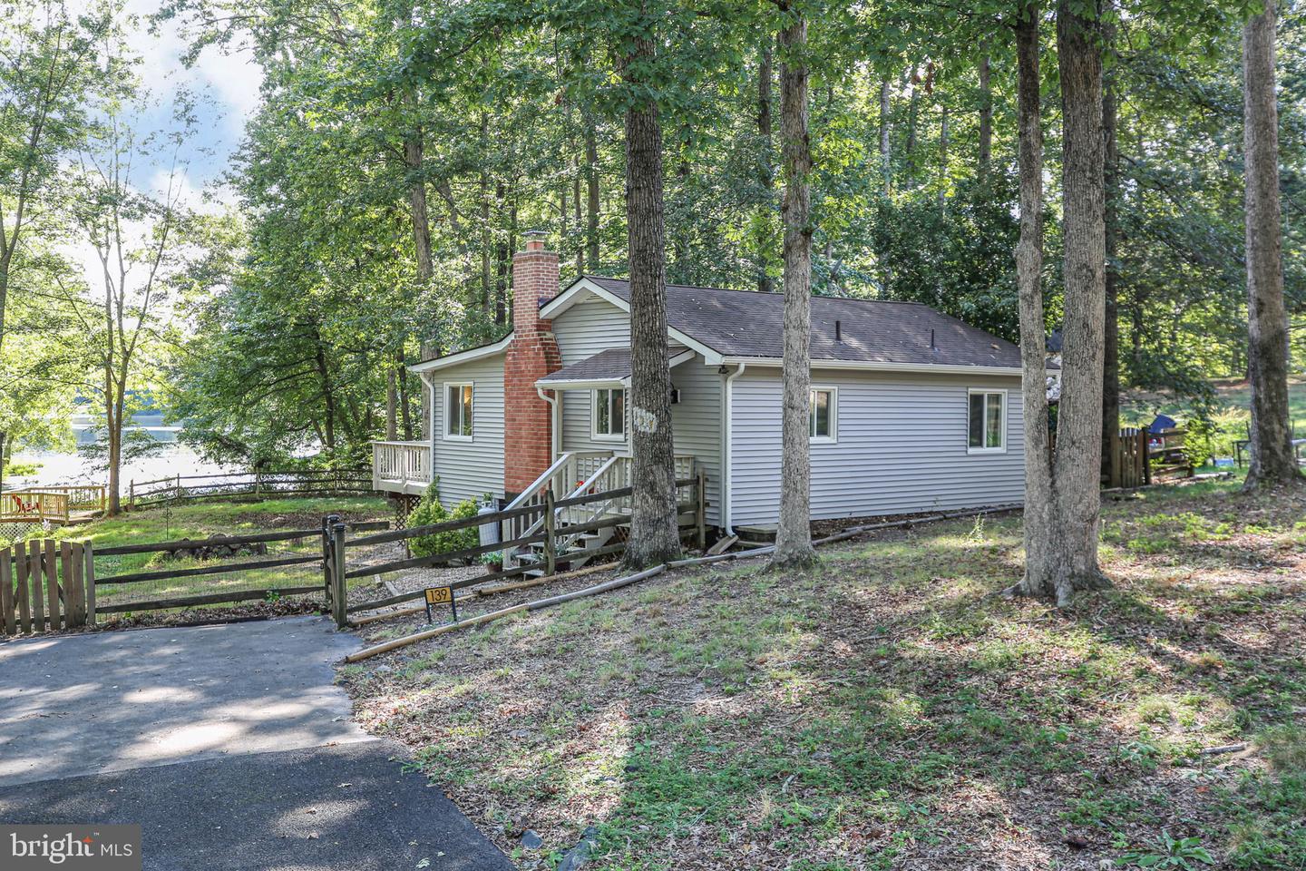 139 WOODLAND DR, STAFFORD, Virginia 22556, 2 Bedrooms Bedrooms, ,1 BathroomBathrooms,Residential,For sale,139 WOODLAND DR,VAST2042388 MLS # VAST2042388