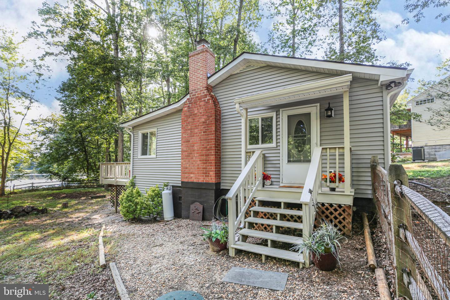 139 WOODLAND DR, STAFFORD, Virginia 22556, 2 Bedrooms Bedrooms, ,1 BathroomBathrooms,Residential,For sale,139 WOODLAND DR,VAST2042388 MLS # VAST2042388