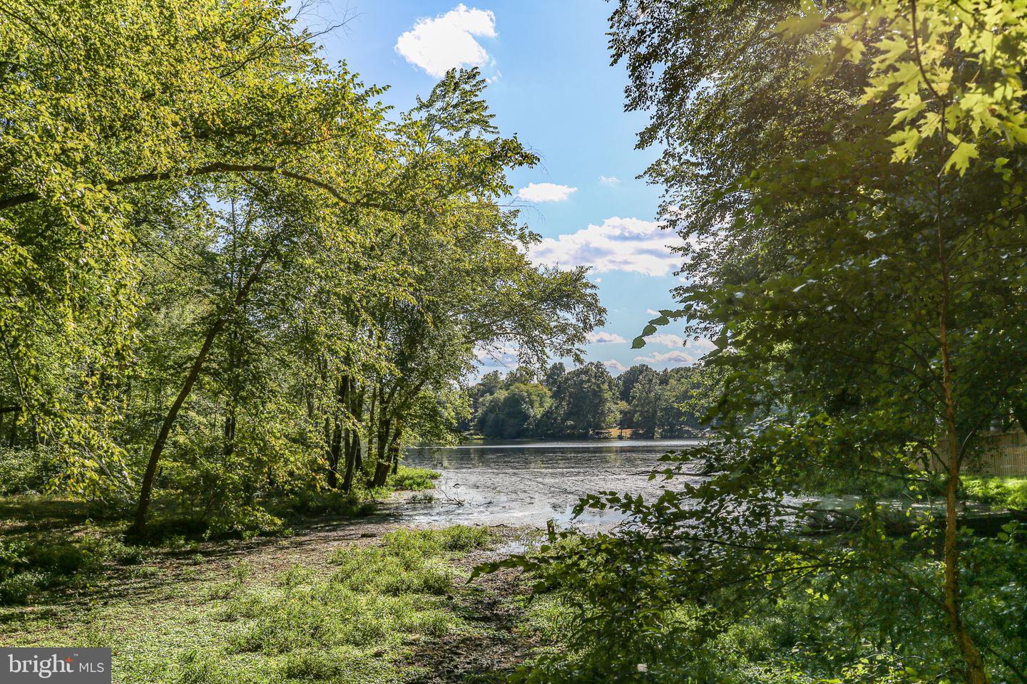 139 WOODLAND DR, STAFFORD, Virginia 22556, 2 Bedrooms Bedrooms, ,1 BathroomBathrooms,Residential,For sale,139 WOODLAND DR,VAST2042388 MLS # VAST2042388