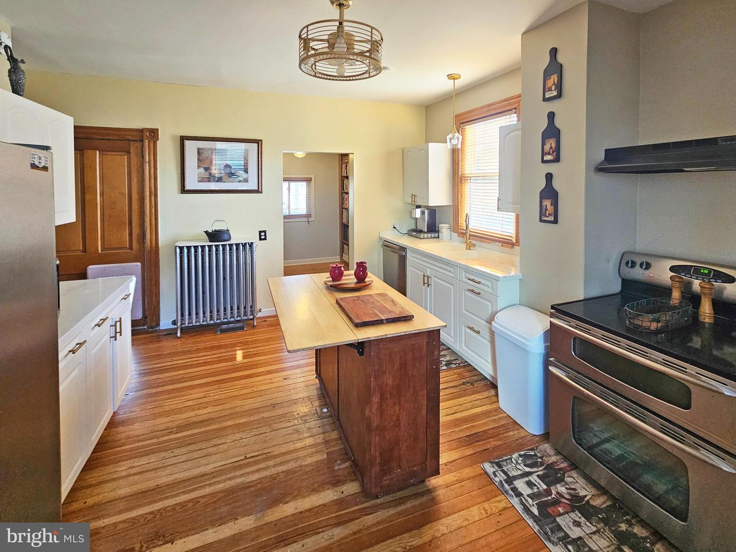 20 BLUE RIDGE AVE, FRONT ROYAL, Virginia 22630, 3 Bedrooms Bedrooms, ,2 BathroomsBathrooms,Residential,For sale,20 BLUE RIDGE AVE,VAWR2012212 MLS # VAWR2012212