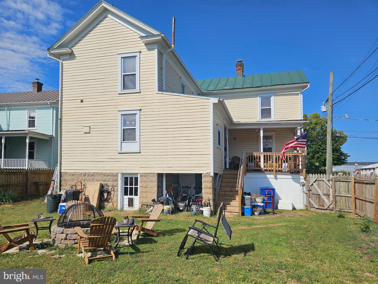 20 BLUE RIDGE AVE, FRONT ROYAL, Virginia 22630, 3 Bedrooms Bedrooms, ,2 BathroomsBathrooms,Residential,For sale,20 BLUE RIDGE AVE,VAWR2012212 MLS # VAWR2012212