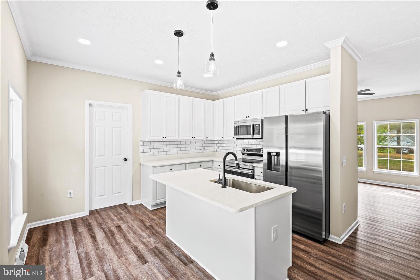 17515 LAKEMONT DR, CULPEPER, Virginia 22701, 4 Bedrooms Bedrooms, 10 Rooms Rooms,2 BathroomsBathrooms,Residential,For sale,17515 LAKEMONT DR,VACU2011518 MLS # VACU2011518