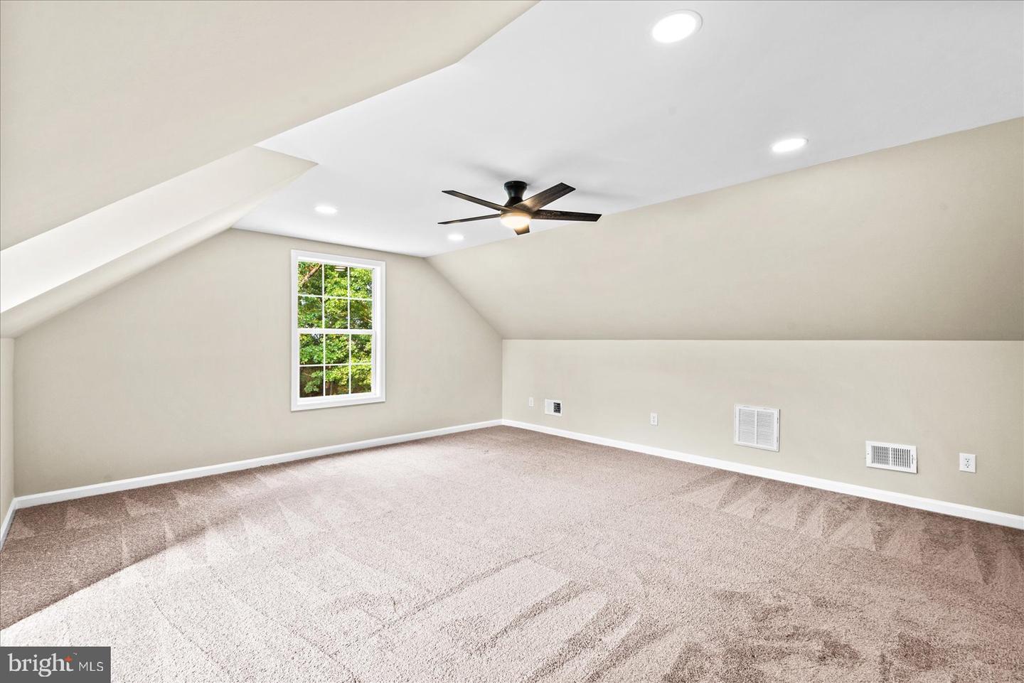 17515 LAKEMONT DR, CULPEPER, Virginia 22701, 4 Bedrooms Bedrooms, 10 Rooms Rooms,2 BathroomsBathrooms,Residential,For sale,17515 LAKEMONT DR,VACU2011518 MLS # VACU2011518