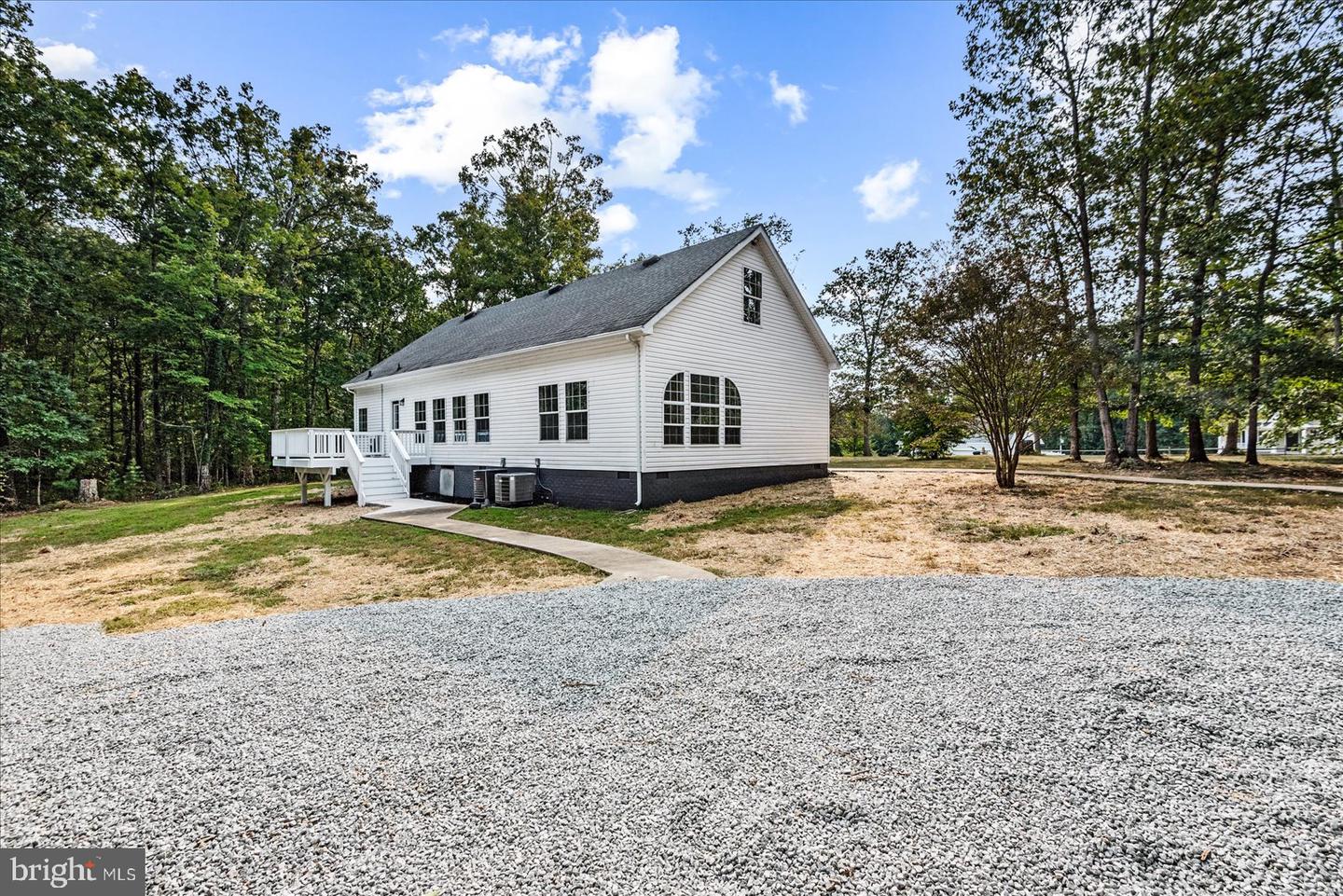 17515 LAKEMONT DR, CULPEPER, Virginia 22701, 4 Bedrooms Bedrooms, 10 Rooms Rooms,2 BathroomsBathrooms,Residential,For sale,17515 LAKEMONT DR,VACU2011518 MLS # VACU2011518