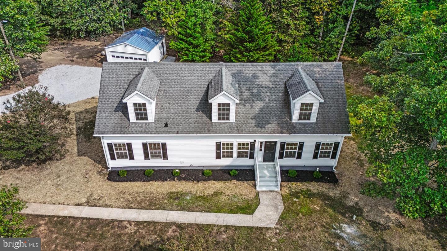 17515 LAKEMONT DR, CULPEPER, Virginia 22701, 4 Bedrooms Bedrooms, 10 Rooms Rooms,2 BathroomsBathrooms,Residential,For sale,17515 LAKEMONT DR,VACU2011518 MLS # VACU2011518