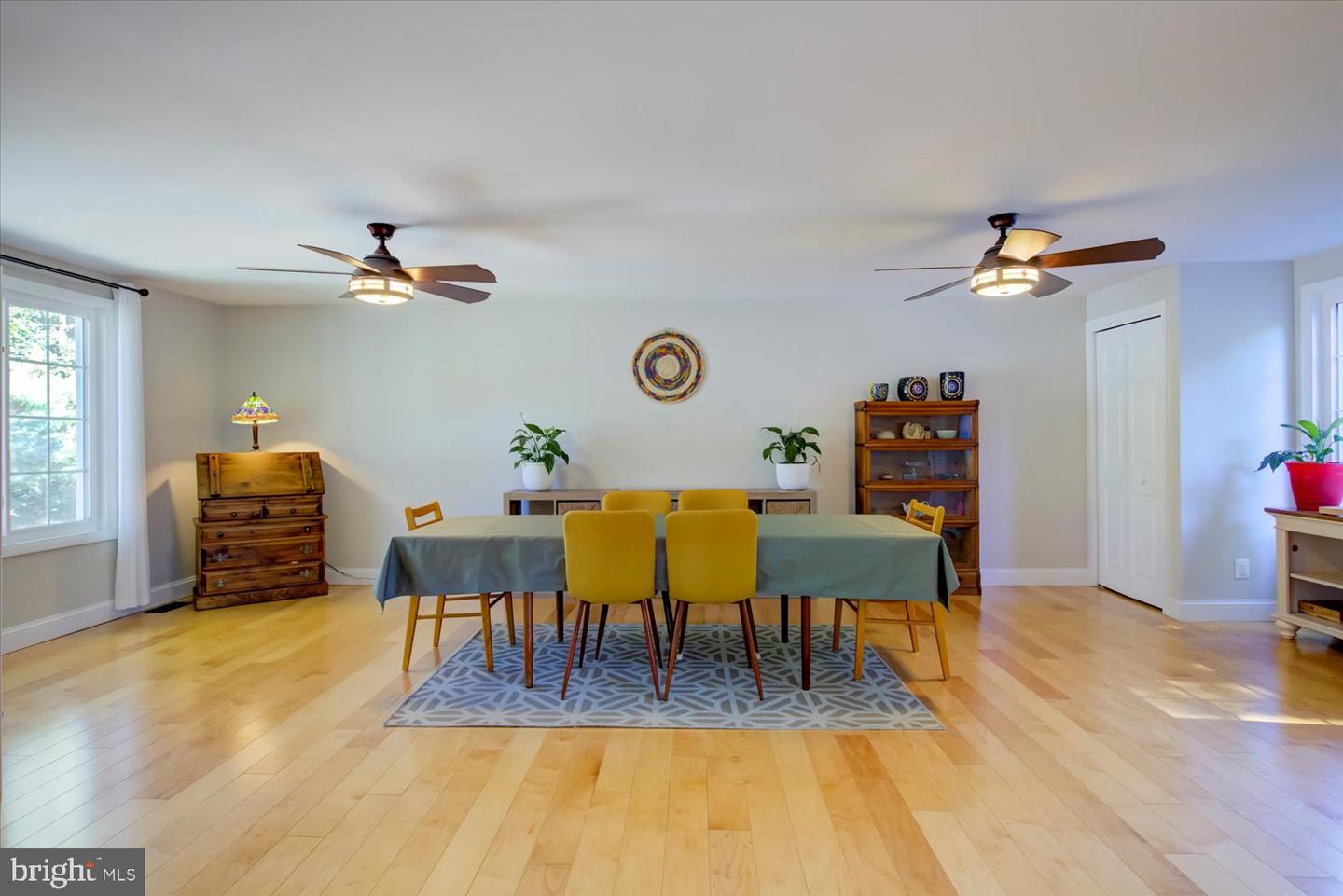 9744 WATER OAK DR, FAIRFAX, Virginia 22031, 5 Bedrooms Bedrooms, ,3 BathroomsBathrooms,Residential,For sale,9744 WATER OAK DR,VAFX2265394 MLS # VAFX2265394