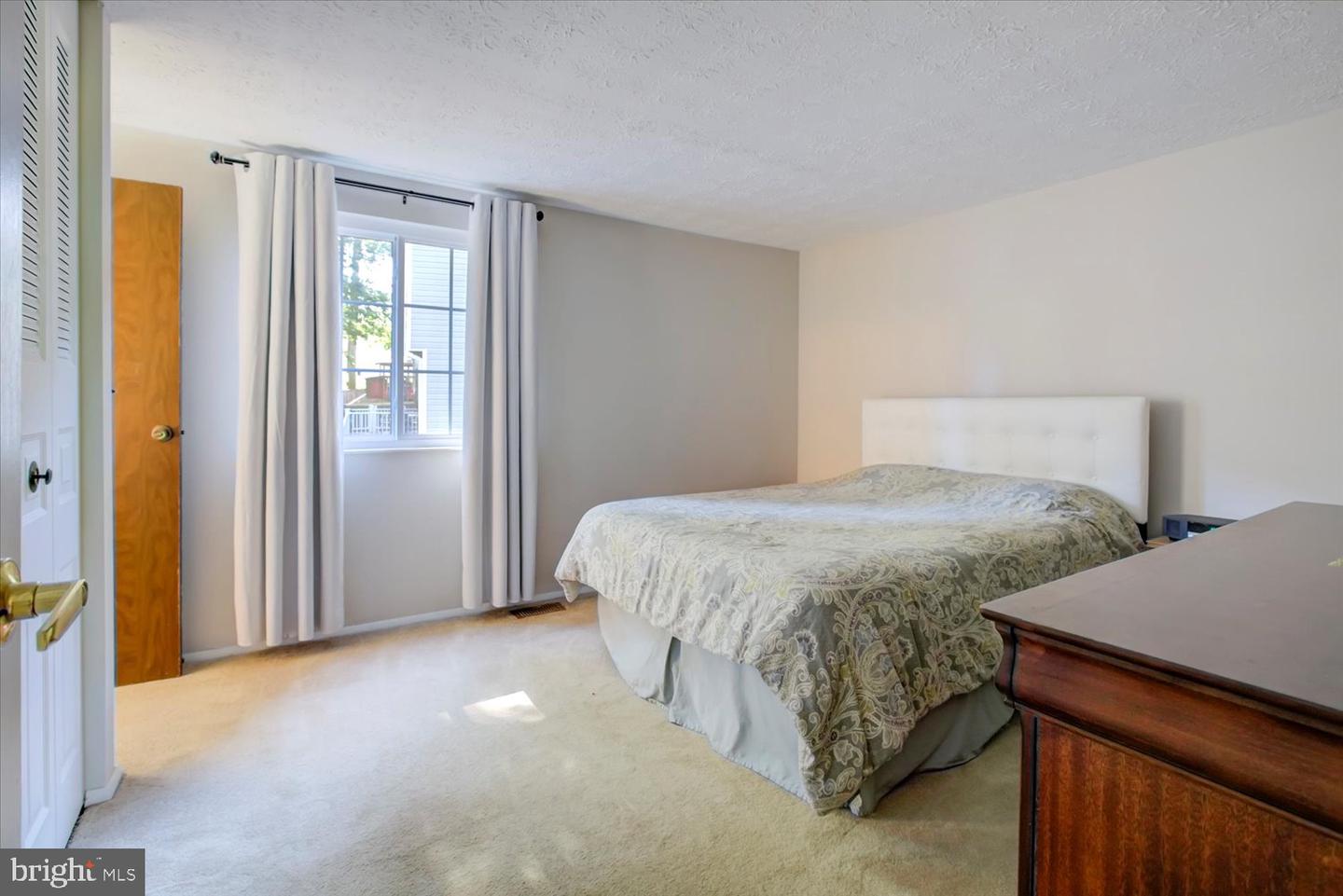 9744 WATER OAK DR, FAIRFAX, Virginia 22031, 5 Bedrooms Bedrooms, ,3 BathroomsBathrooms,Residential,For sale,9744 WATER OAK DR,VAFX2265394 MLS # VAFX2265394