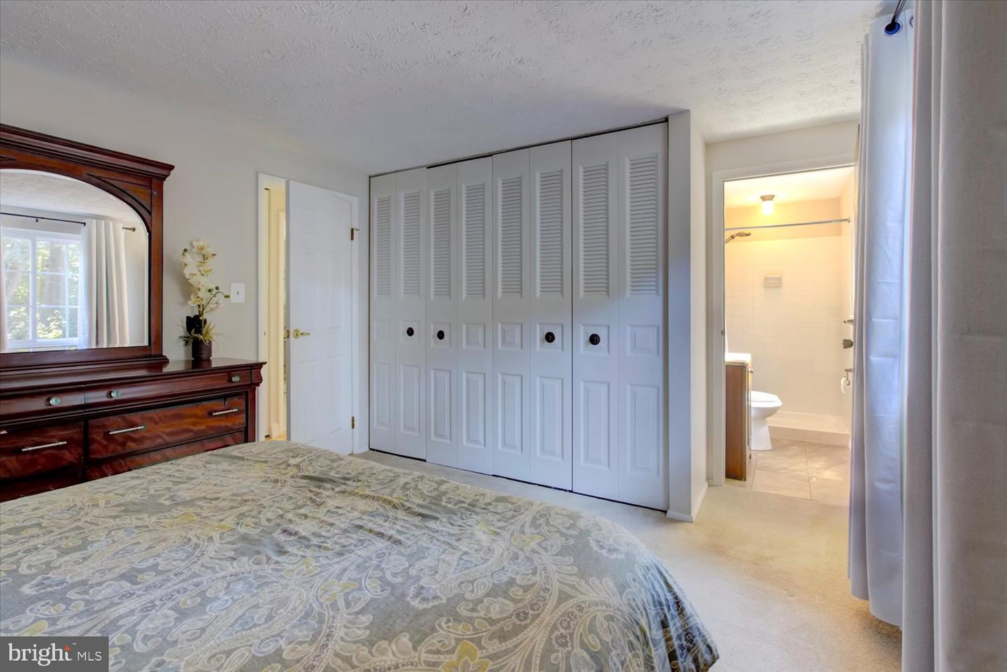 9744 WATER OAK DR, FAIRFAX, Virginia 22031, 5 Bedrooms Bedrooms, ,3 BathroomsBathrooms,Residential,For sale,9744 WATER OAK DR,VAFX2265394 MLS # VAFX2265394