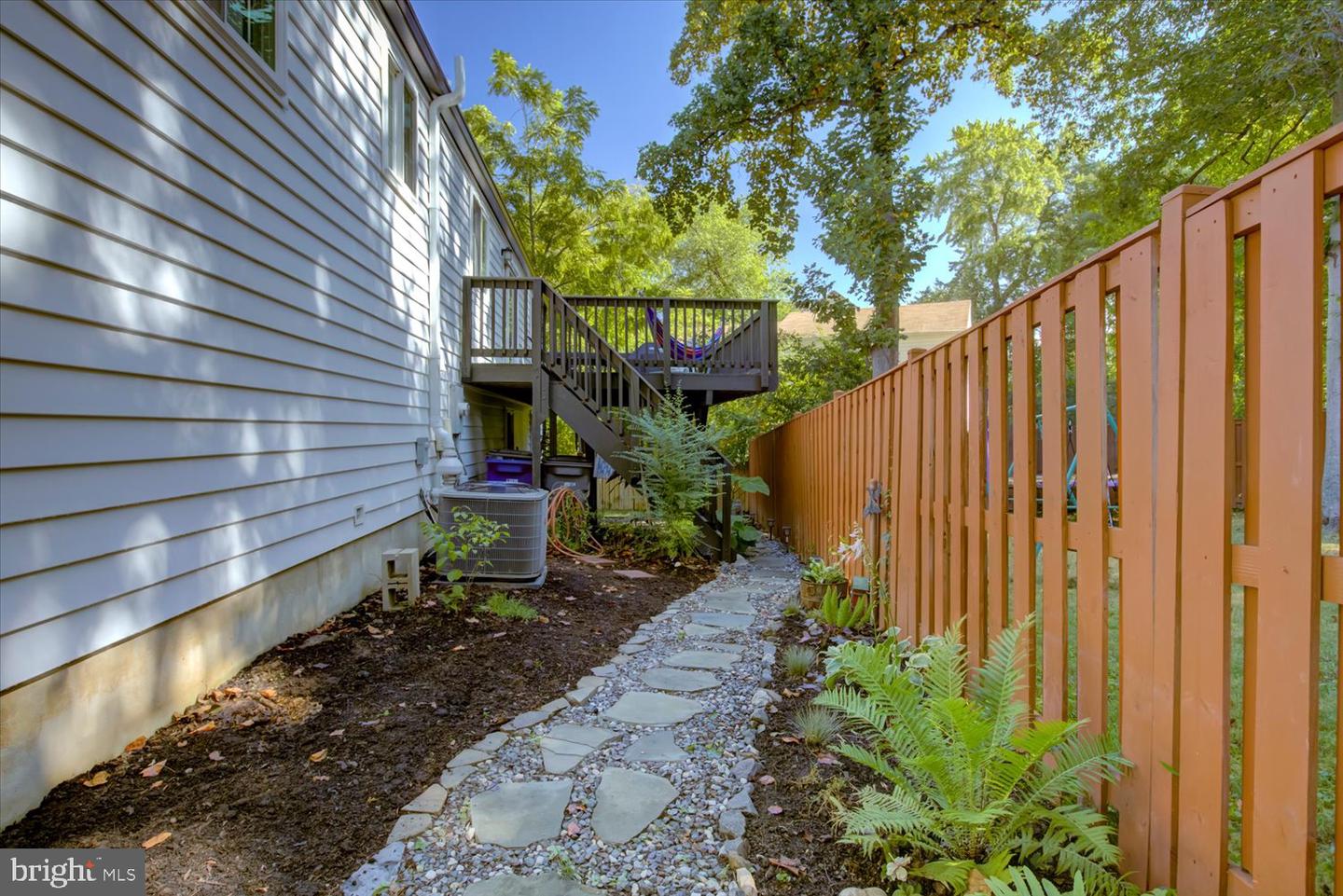 9744 WATER OAK DR, FAIRFAX, Virginia 22031, 5 Bedrooms Bedrooms, ,3 BathroomsBathrooms,Residential,For sale,9744 WATER OAK DR,VAFX2265394 MLS # VAFX2265394
