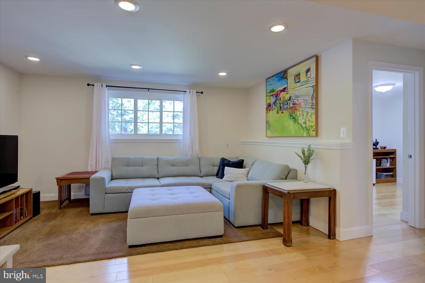 9744 WATER OAK DR, FAIRFAX, Virginia 22031, 5 Bedrooms Bedrooms, ,3 BathroomsBathrooms,Residential,For sale,9744 WATER OAK DR,VAFX2265394 MLS # VAFX2265394