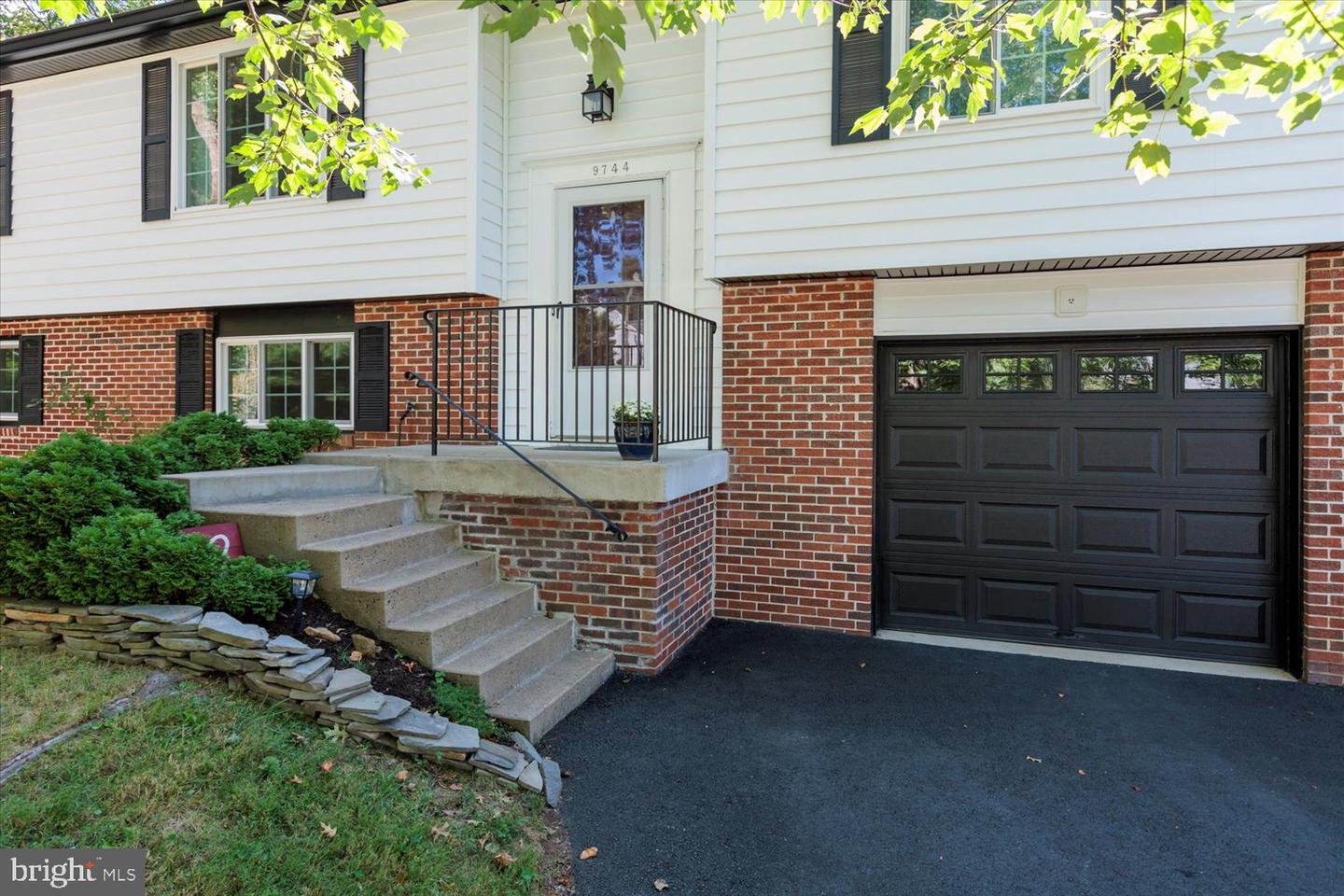 9744 WATER OAK DR, FAIRFAX, Virginia 22031, 5 Bedrooms Bedrooms, ,3 BathroomsBathrooms,Residential,For sale,9744 WATER OAK DR,VAFX2265394 MLS # VAFX2265394