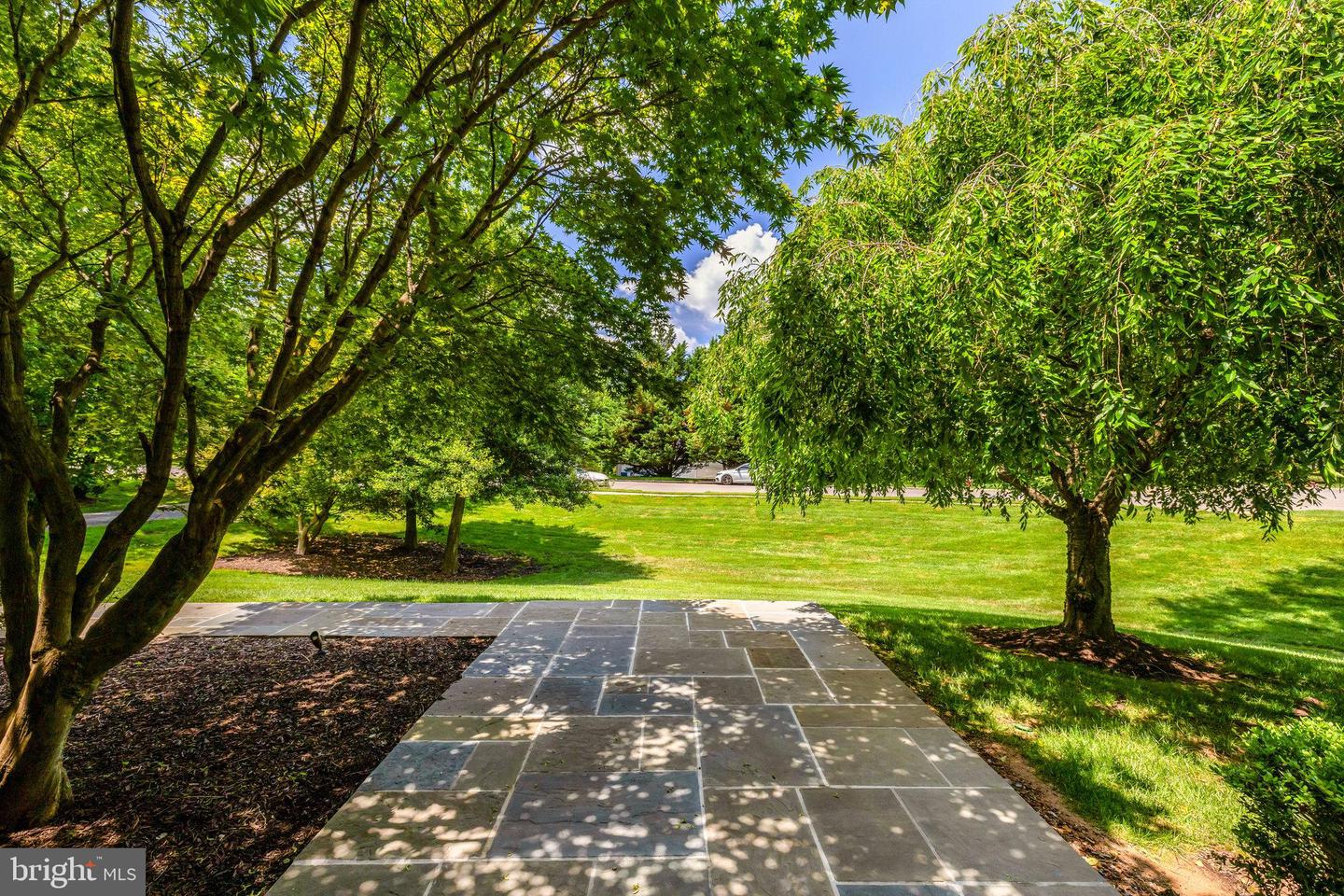 1011 PRESERVE CT, GREAT FALLS, Virginia 22066, 5 Bedrooms Bedrooms, ,5 BathroomsBathrooms,Residential,For sale,1011 PRESERVE CT,VAFX2265766 MLS # VAFX2265766