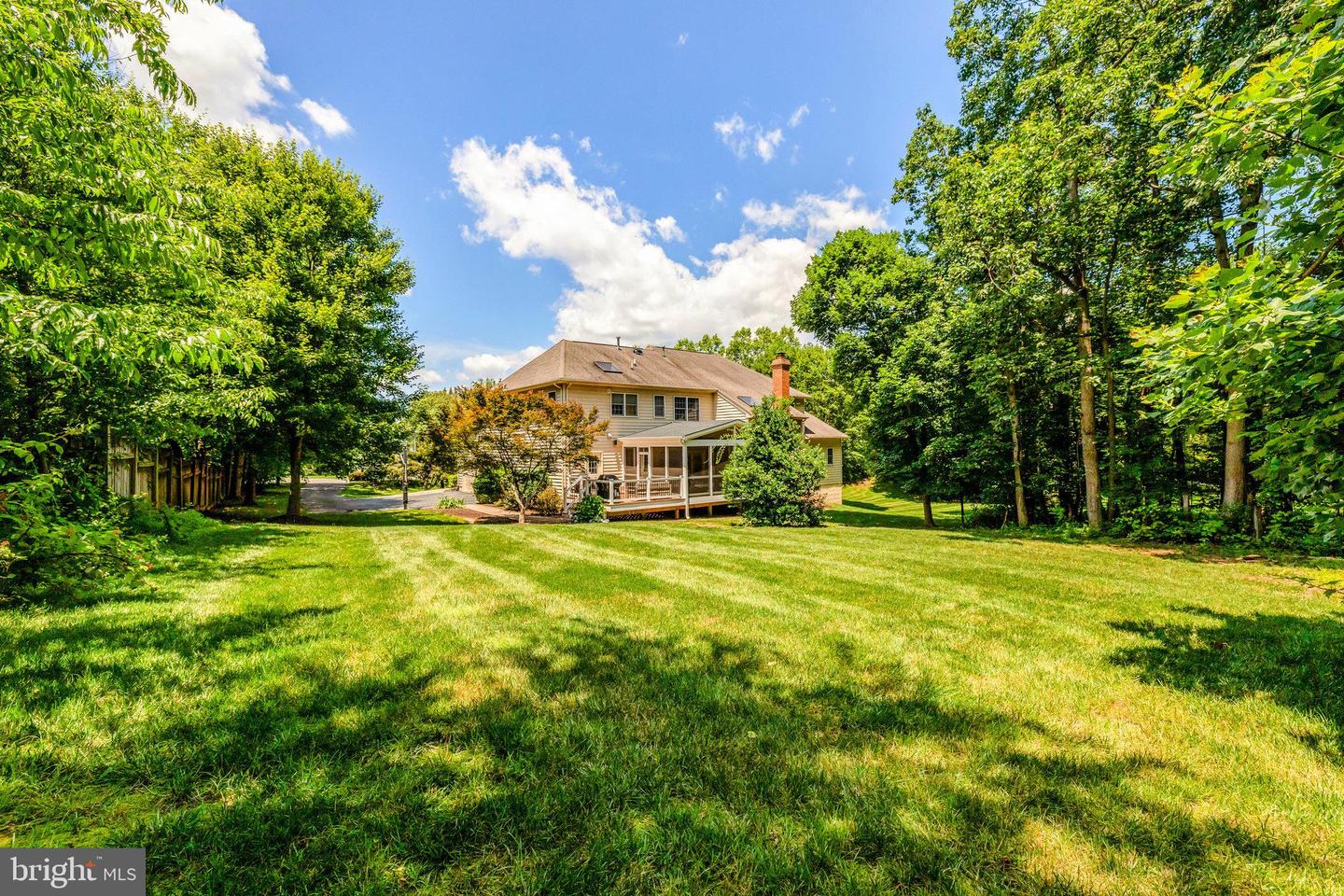 1011 PRESERVE CT, GREAT FALLS, Virginia 22066, 5 Bedrooms Bedrooms, ,5 BathroomsBathrooms,Residential,For sale,1011 PRESERVE CT,VAFX2265766 MLS # VAFX2265766