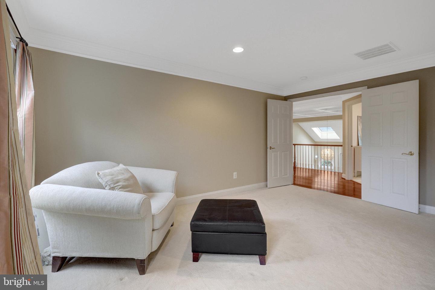 1011 PRESERVE CT, GREAT FALLS, Virginia 22066, 5 Bedrooms Bedrooms, ,5 BathroomsBathrooms,Residential,For sale,1011 PRESERVE CT,VAFX2265766 MLS # VAFX2265766