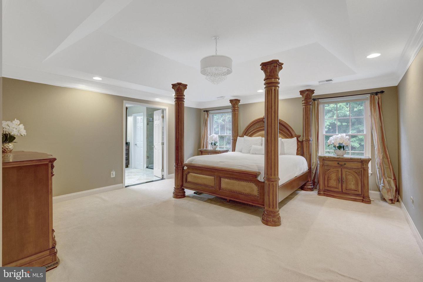 1011 PRESERVE CT, GREAT FALLS, Virginia 22066, 5 Bedrooms Bedrooms, ,5 BathroomsBathrooms,Residential,For sale,1011 PRESERVE CT,VAFX2265766 MLS # VAFX2265766