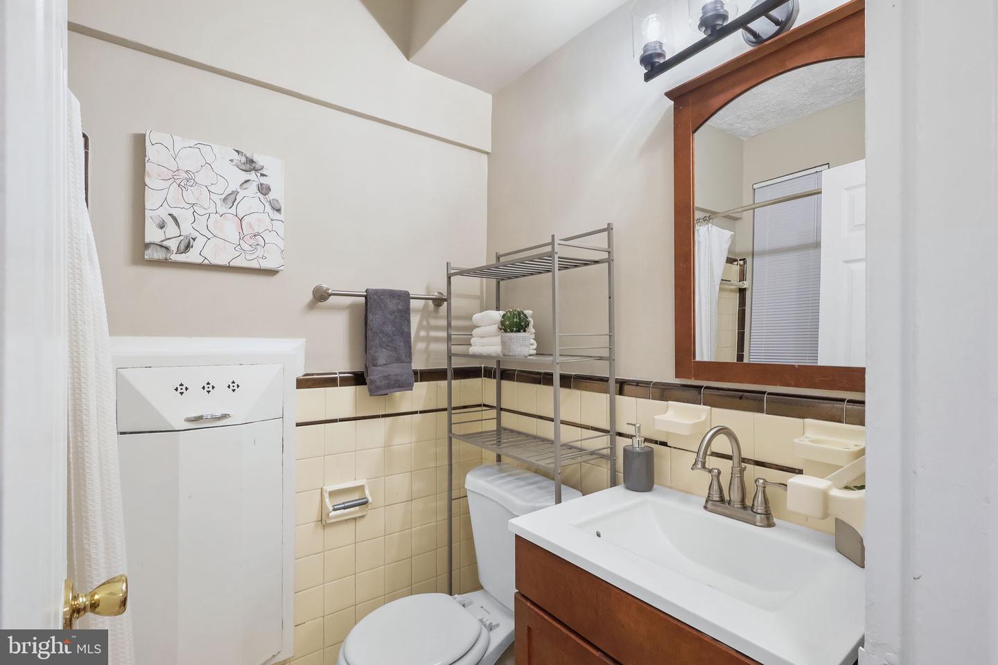 1727 MASSACHUSETTS AVE NW #201, WASHINGTON, District Of Columbia 20036, ,1 BathroomBathrooms,Residential,For sale,1727 MASSACHUSETTS AVE NW #201,DCDC2221326 MLS # DCDC2221326