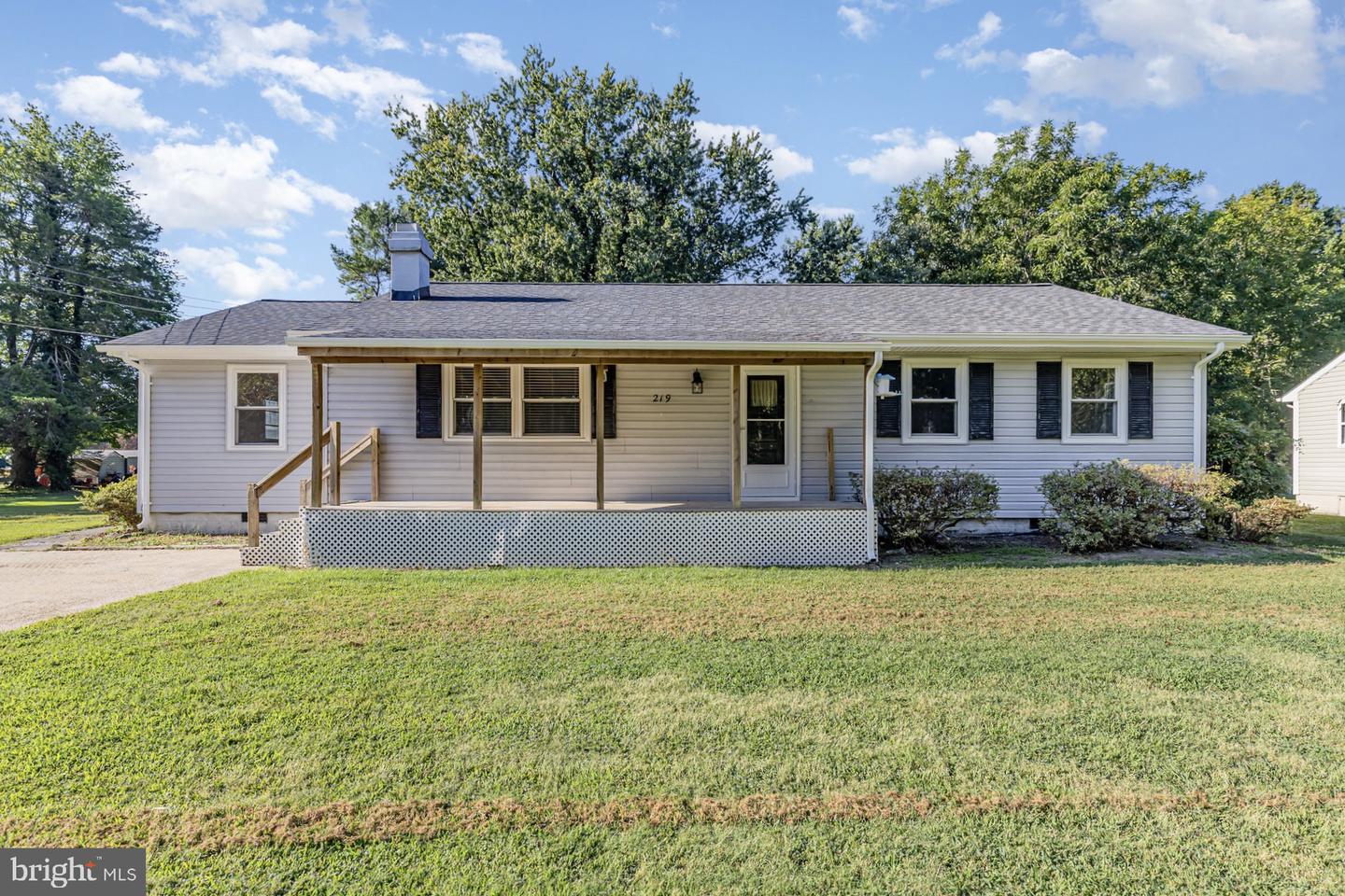 219 CEDAR LN, COLONIAL BEACH, Virginia 22443, 4 Bedrooms Bedrooms, ,2 BathroomsBathrooms,Residential,For sale,219 CEDAR LN,VAWE2009728 MLS # VAWE2009728 219 CEDAR LN, COLONIAL BEACH, Virginia 22443, 4 Bedrooms Bedrooms, ,2 BathroomsBathrooms,Residential,For sale,219 CEDAR LN,VAWE2009728 MLS # VAWE2009728