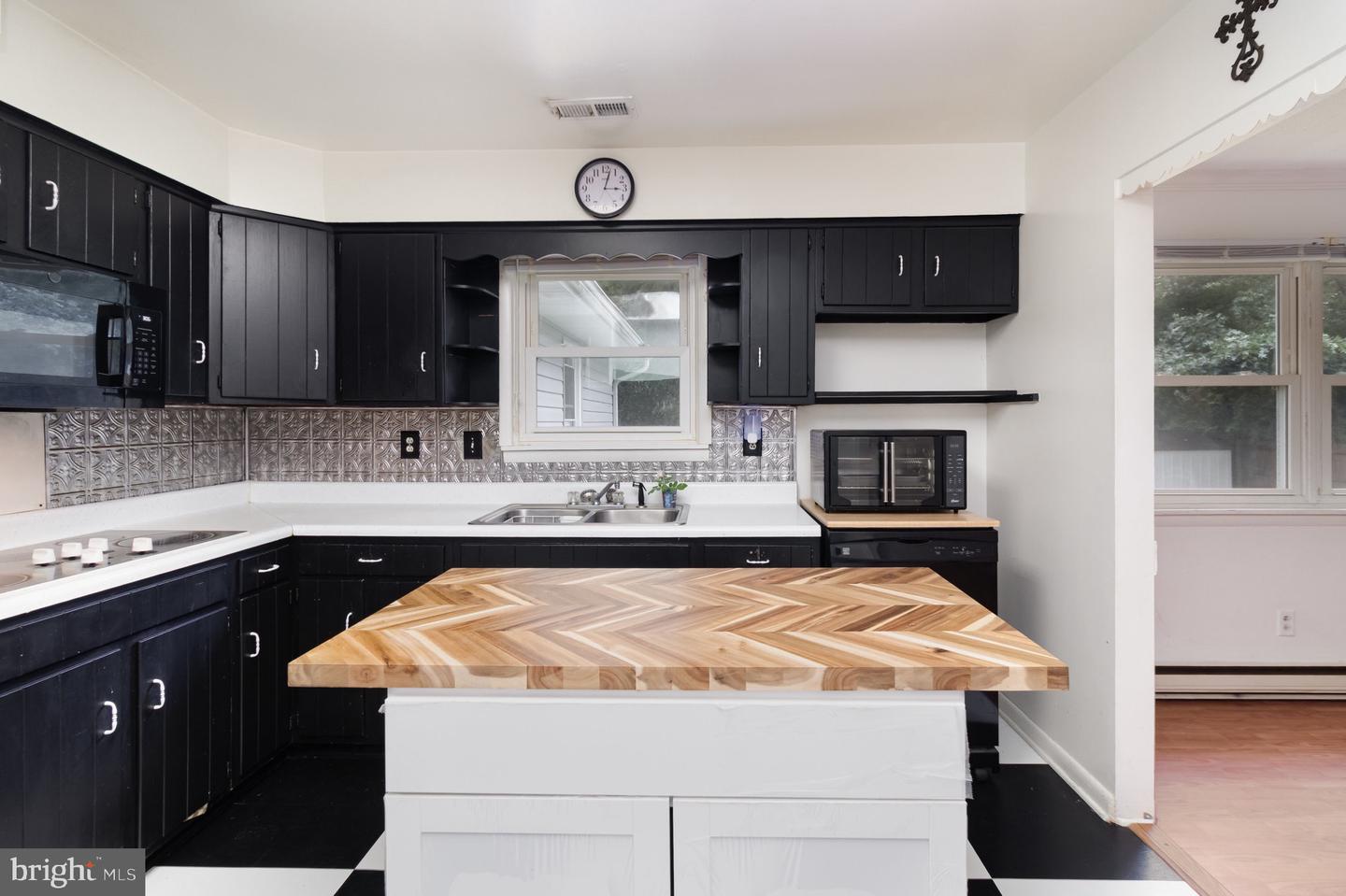 219 CEDAR LN, COLONIAL BEACH, Virginia 22443, 4 Bedrooms Bedrooms, ,2 BathroomsBathrooms,Residential,For sale,219 CEDAR LN,VAWE2009728 MLS # VAWE2009728 219 CEDAR LN, COLONIAL BEACH, Virginia 22443, 4 Bedrooms Bedrooms, ,2 BathroomsBathrooms,Residential,For sale,219 CEDAR LN,VAWE2009728 MLS # VAWE2009728