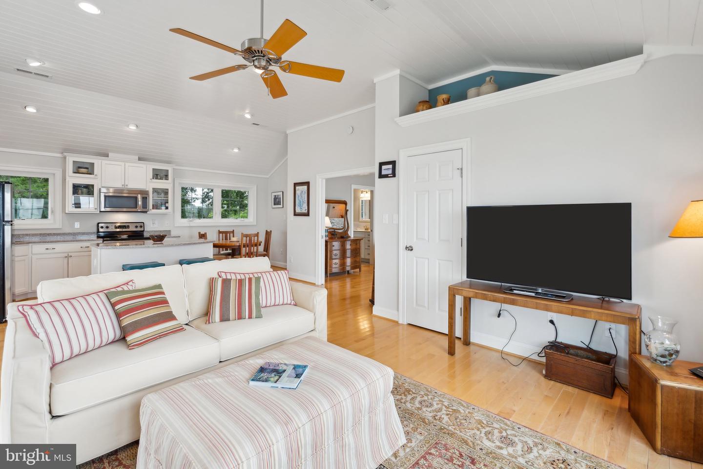949 NORTH GLEBE RD, MONTROSS, Virginia 22520, 1 Bedroom Bedrooms, ,1 BathroomBathrooms,Residential,For sale,949 NORTH GLEBE RD,VAWE2008680 MLS # VAWE2008680