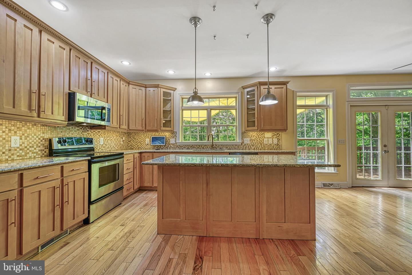 188 BYRD POINT LN, LOUISA, Virginia 23093, 5 Bedrooms Bedrooms, ,3 BathroomsBathrooms,Residential,For sale,188 BYRD POINT LN,VALA2007834 MLS # VALA2007834