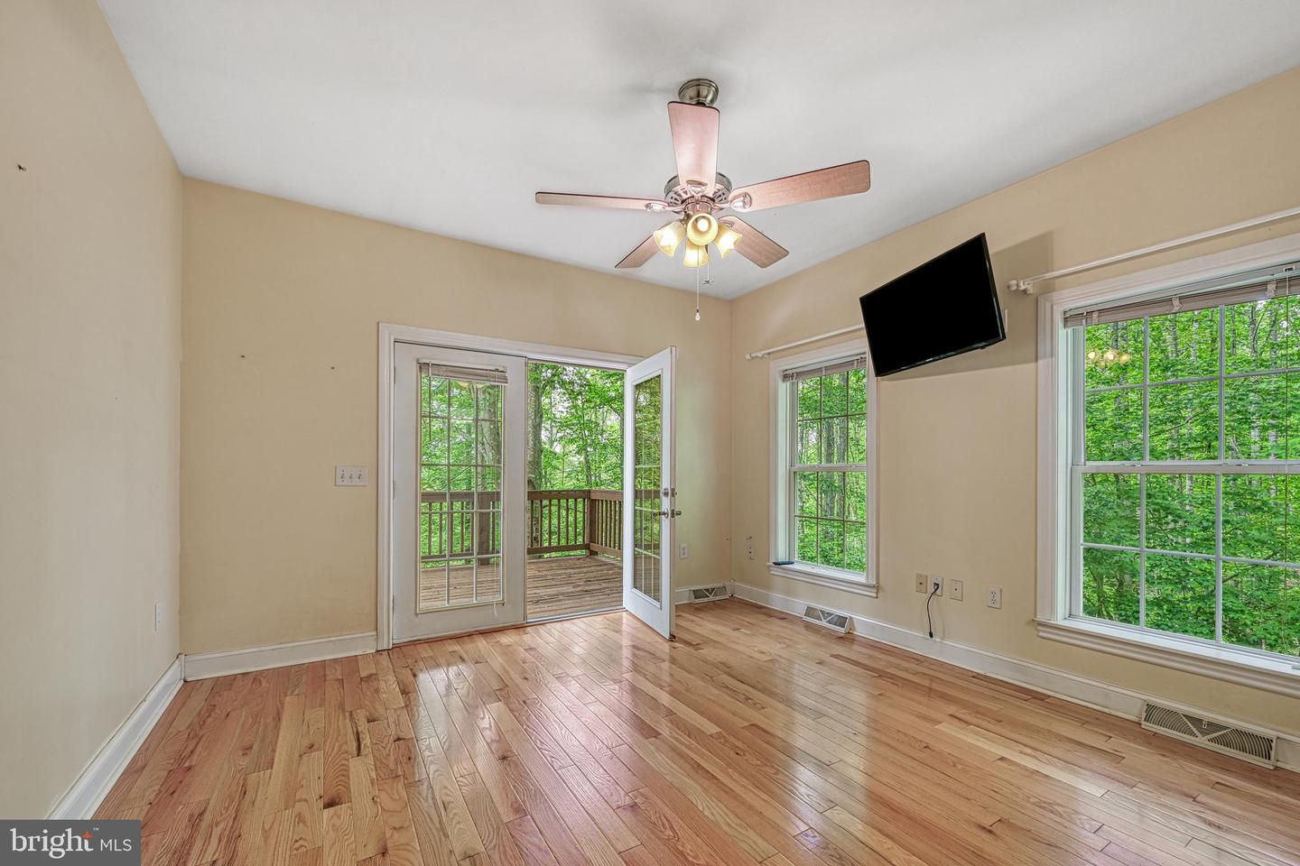 188 BYRD POINT LN, LOUISA, Virginia 23093, 5 Bedrooms Bedrooms, ,3 BathroomsBathrooms,Residential,For sale,188 BYRD POINT LN,VALA2007834 MLS # VALA2007834