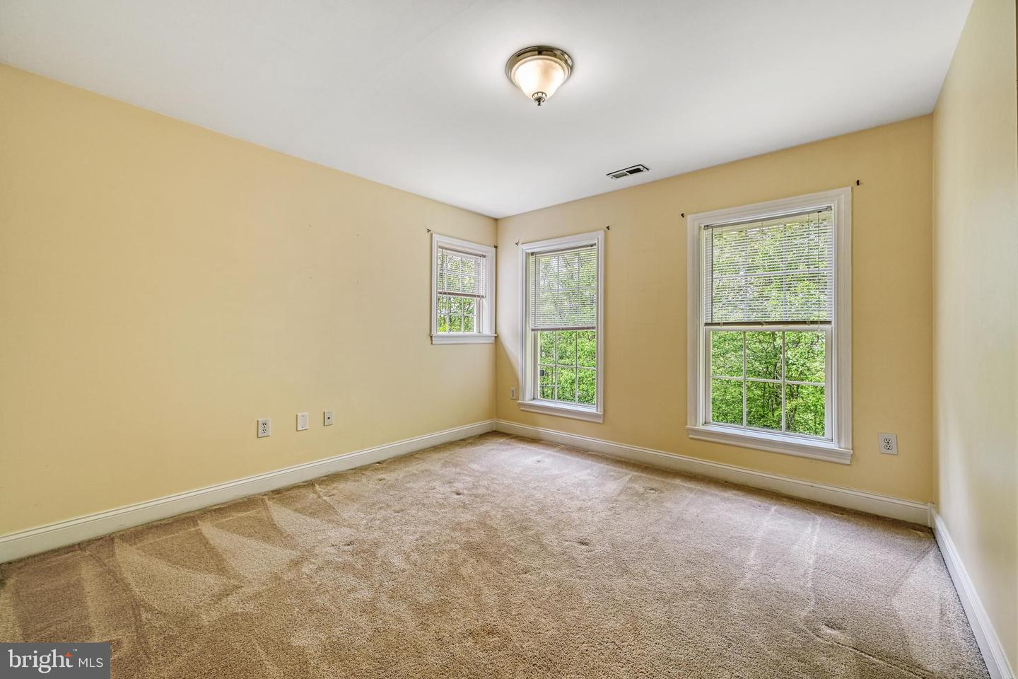 188 BYRD POINT LN, LOUISA, Virginia 23093, 5 Bedrooms Bedrooms, ,3 BathroomsBathrooms,Residential,For sale,188 BYRD POINT LN,VALA2007834 MLS # VALA2007834
