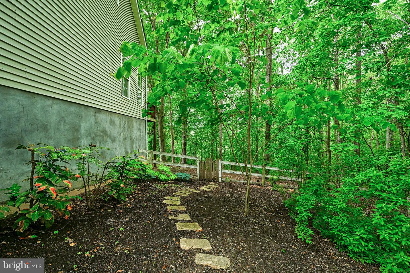188 BYRD POINT LN, LOUISA, Virginia 23093, 5 Bedrooms Bedrooms, ,3 BathroomsBathrooms,Residential,For sale,188 BYRD POINT LN,VALA2007834 MLS # VALA2007834