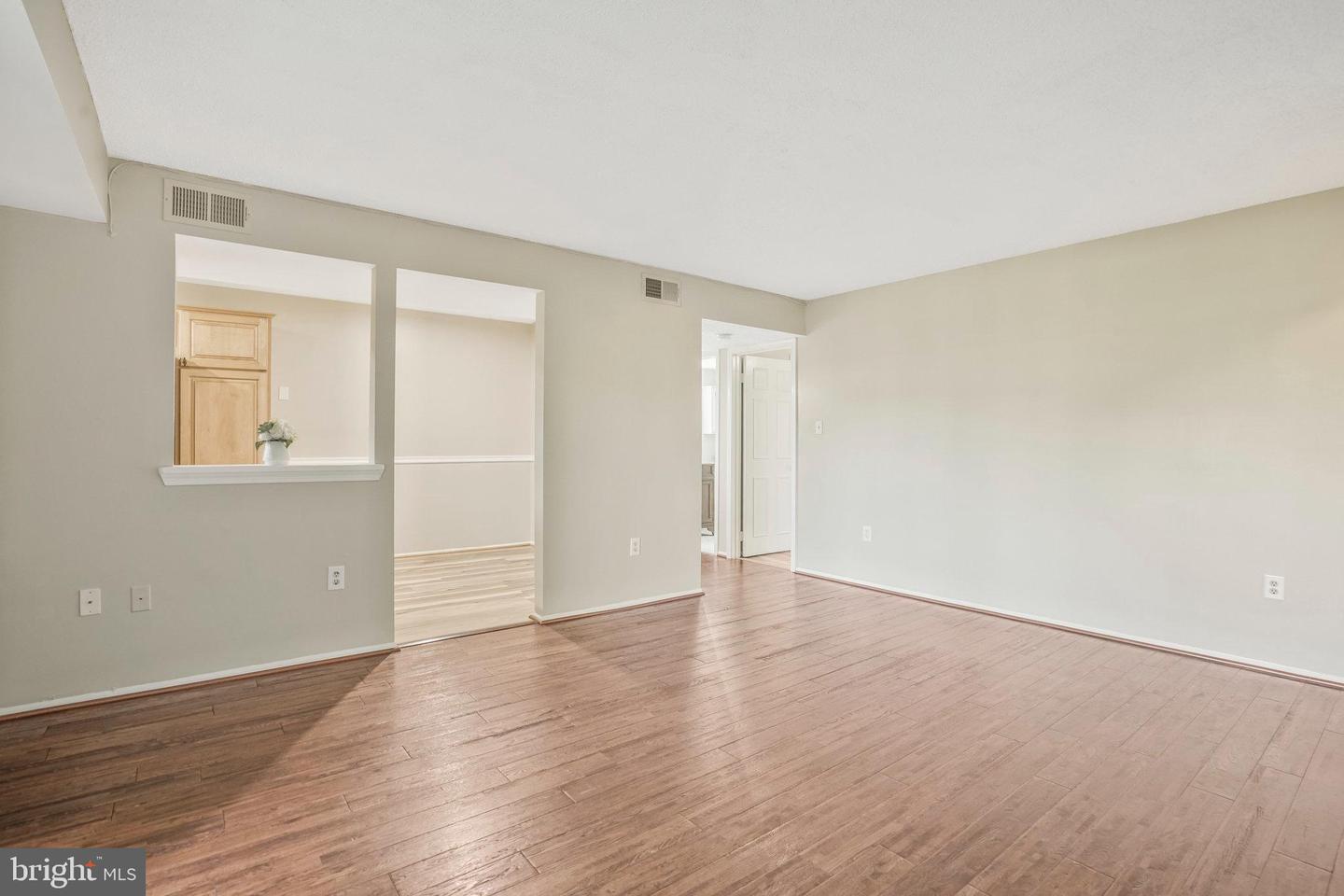 7756 NEW PROVIDENCE DR #16, FALLS CHURCH, Virginia 22042, 2 Bedrooms Bedrooms, ,1 BathroomBathrooms,Residential,For sale,7756 NEW PROVIDENCE DR #16,VAFX2255452 MLS # VAFX2255452