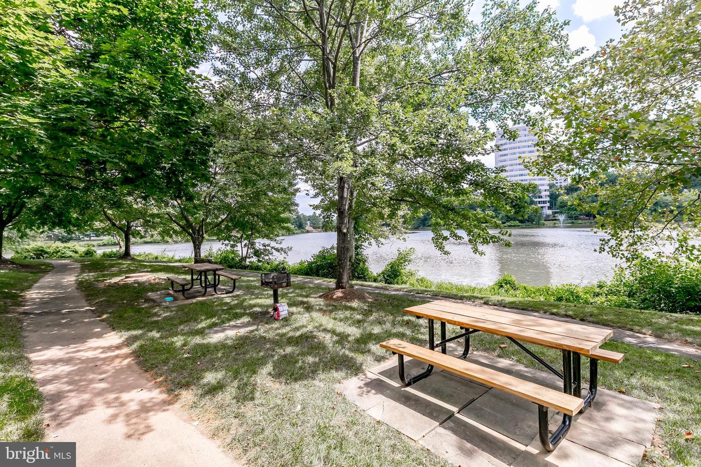 7756 NEW PROVIDENCE DR #16, FALLS CHURCH, Virginia 22042, 2 Bedrooms Bedrooms, ,1 BathroomBathrooms,Residential,For sale,7756 NEW PROVIDENCE DR #16,VAFX2255452 MLS # VAFX2255452