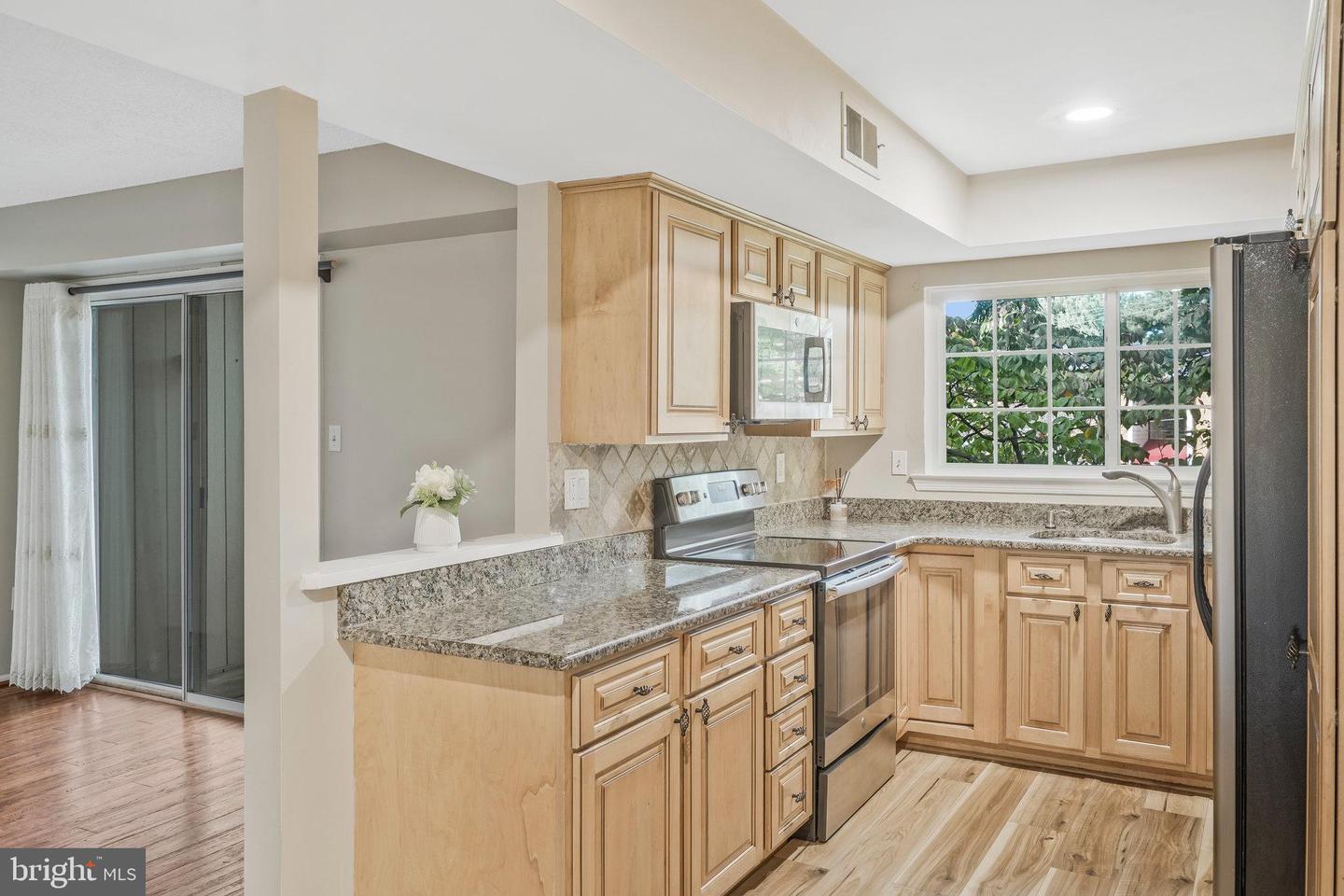 7756 NEW PROVIDENCE DR #16, FALLS CHURCH, Virginia 22042, 2 Bedrooms Bedrooms, ,1 BathroomBathrooms,Residential,For sale,7756 NEW PROVIDENCE DR #16,VAFX2255452 MLS # VAFX2255452