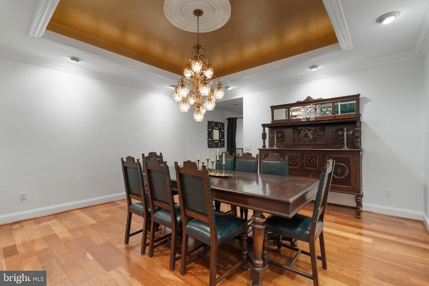 10916 THIMBLEBERRY LN, GREAT FALLS, Virginia 22066, 5 Bedrooms Bedrooms, ,4 BathroomsBathrooms,Residential,For sale,10916 THIMBLEBERRY LN,VAFX2261854 MLS # VAFX2261854