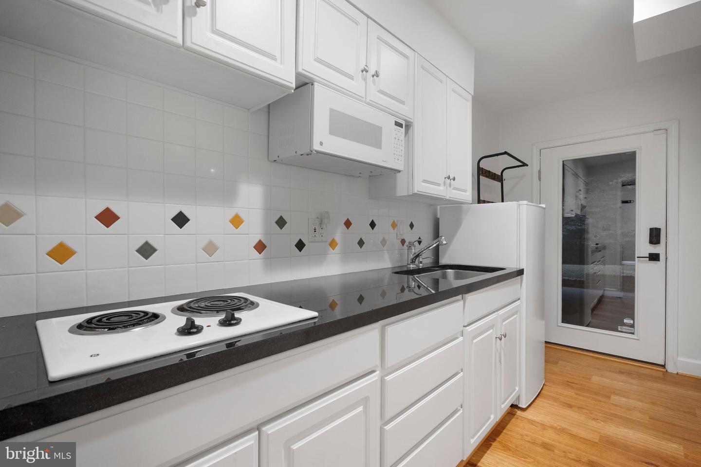10916 THIMBLEBERRY LN, GREAT FALLS, Virginia 22066, 5 Bedrooms Bedrooms, ,4 BathroomsBathrooms,Residential,For sale,10916 THIMBLEBERRY LN,VAFX2261854 MLS # VAFX2261854