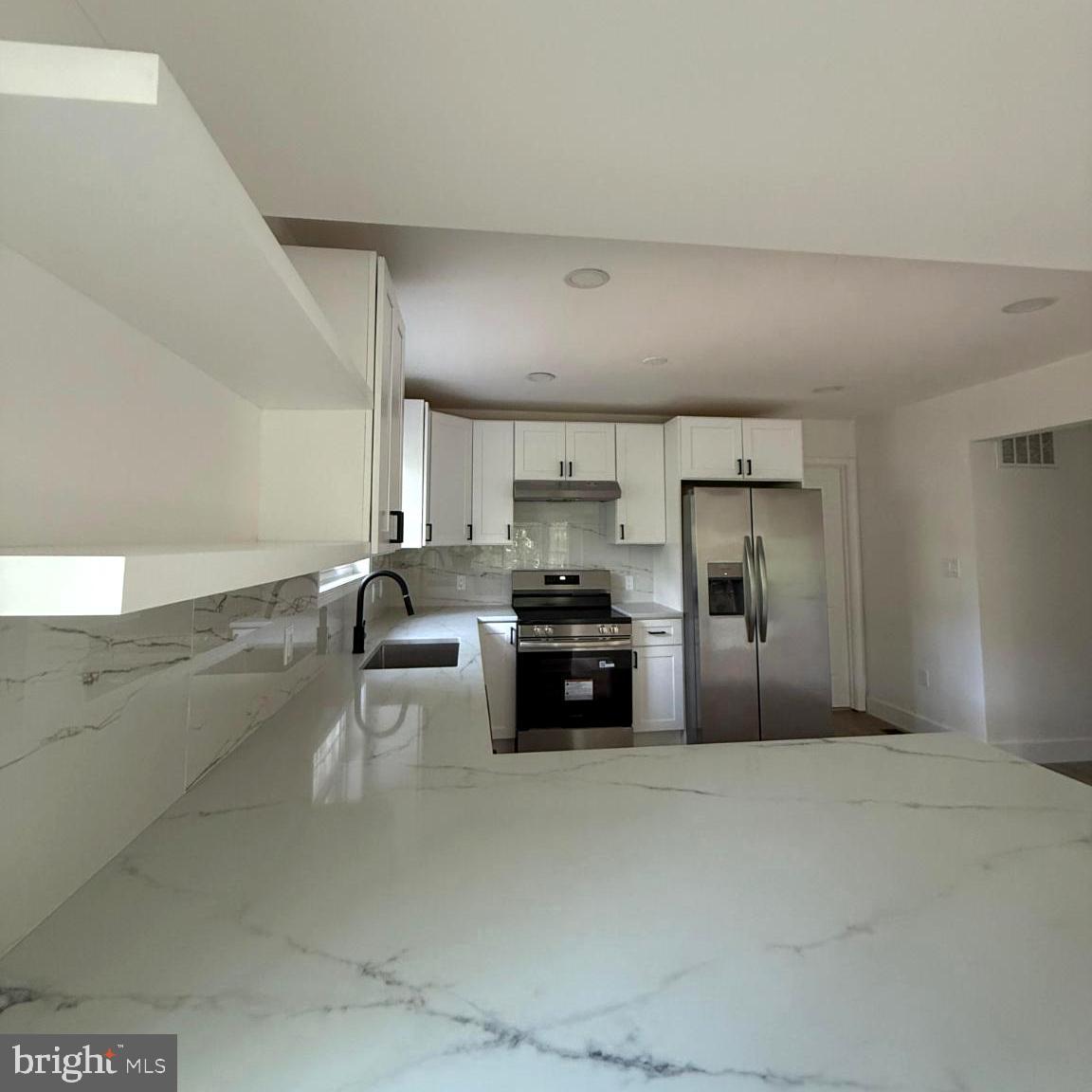 208 WILSON CV, STAFFORD, Virginia 22554, 4 Bedrooms Bedrooms, ,3 BathroomsBathrooms,Residential,For sale,208 WILSON CV,VAST2042114 MLS # VAST2042114