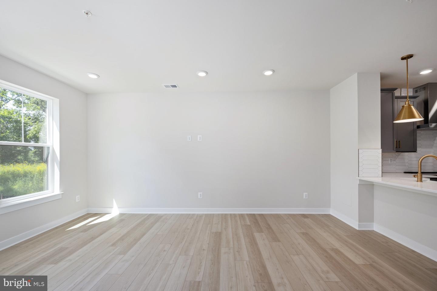 44579 STRABANE TER, ASHBURN, Virginia 20147, 3 Bedrooms Bedrooms, ,2 BathroomsBathrooms,Residential,For sale,44579 STRABANE TER,VALO2106448 MLS # VALO2106448