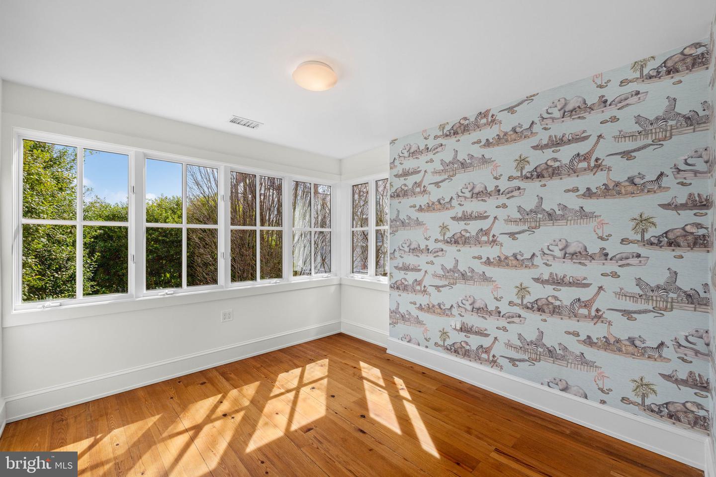 2912 DUMBARTON ST NW, WASHINGTON, District Of Columbia 20007, 3 Bedrooms Bedrooms, ,3 BathroomsBathrooms,Residential,For sale,2912 DUMBARTON ST NW,DCDC2221362 MLS # DCDC2221362