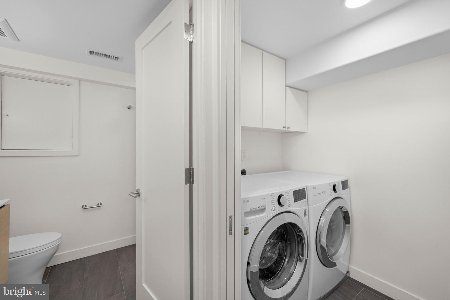 2912 DUMBARTON ST NW, WASHINGTON, District Of Columbia 20007, 3 Bedrooms Bedrooms, ,3 BathroomsBathrooms,Residential,For sale,2912 DUMBARTON ST NW,DCDC2221362 MLS # DCDC2221362